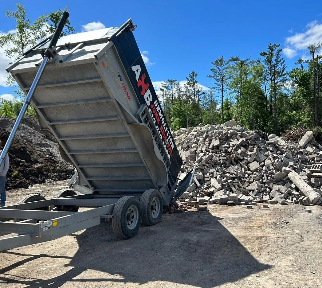 Truck unloading junk